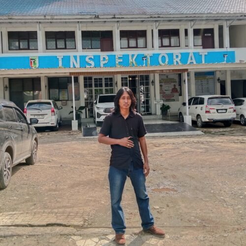 Rudi Sapari As Bersama Masyarakat Segera Lengkapi Berkas Untuk Melaporkan Mantan PJ Kades Khepong Jaya Tetkait Dugaan Korupsi Dana Desa TA 2023-2024 Ke Inspektorat Pesawaran