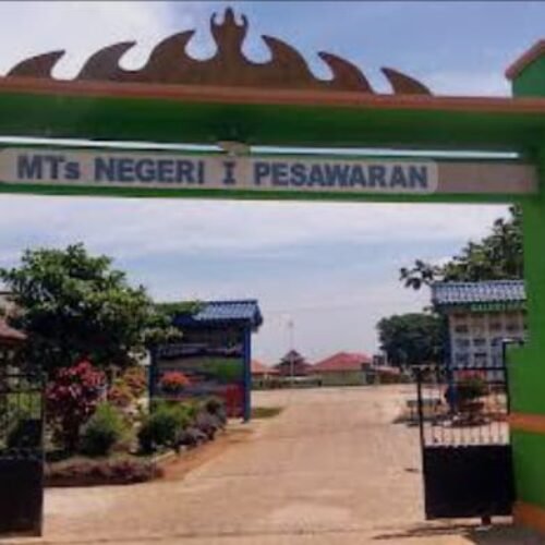 Diduga Ada Pungutan Uang Daftar Ulang Hingga Rp. 1 Jt Di MTS N 1 Pesawaran Wali Murid Merasa Keberatan