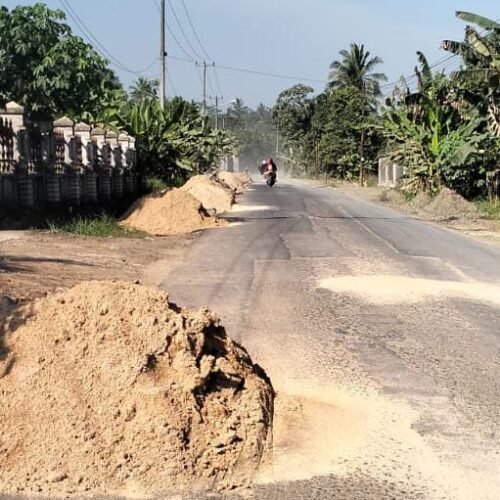 Proyek Rehabilitasi Ruas Jalan Di Way Lima Menuai Kritik Dari Masyarakat