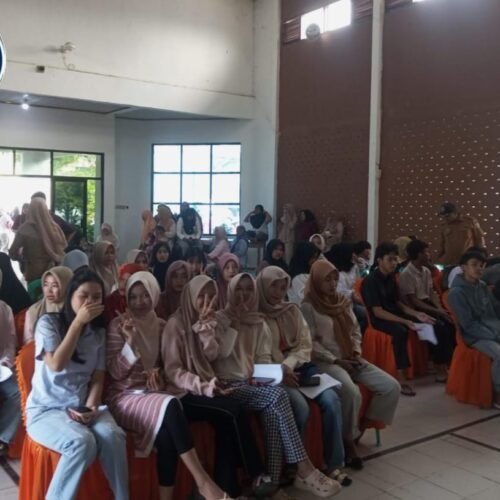 Desa Hanura Adakan Rekaman KTP Elektronik, Kades Ucapkan Terimakasih Kepada Dinas Disdukcapil Pesawaran Jemput Bola