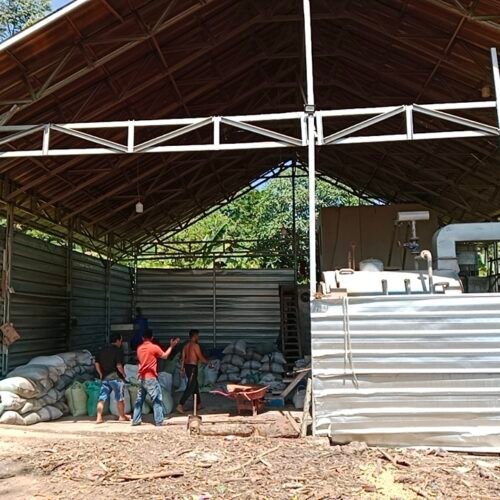 Pengolahan Minyak Atsiri Di Desa Sinar Harapan Diduga Ilegal Dan Cemari Lingkungan Sungai