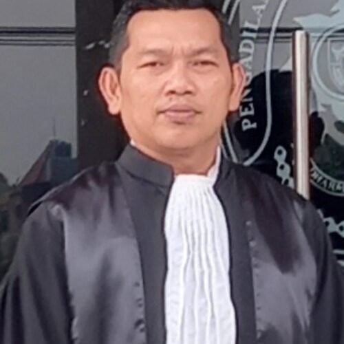 Hukum Indonesia 2026 di Persimpangan Jalan: Instrumen Keadilan Sosial atau Alat Legitimasi Kekuasaan