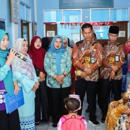 TP PKK Pesawaran Dorong Upaya Pencegahan Stunting Lewat Pelayanan KB Keliling