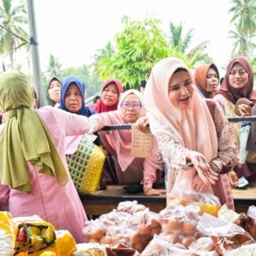 Silaturahmi Ramadan di Negeri Katon Dibarengi dengan Gelaran Pasar Murah