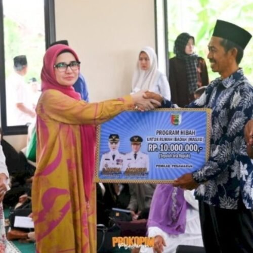 Safari Ramadan Perdana, Bupati Nanda Sambangi Way Khilau dan Way Lima