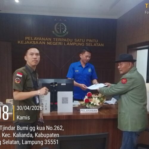 DPC LSM Trinusa Laporkan Dua Sekolah di Lampung Selatan ke Kejaksaan Negeri Atas Dugaan Korupsi Dana BOS 2021-2025
