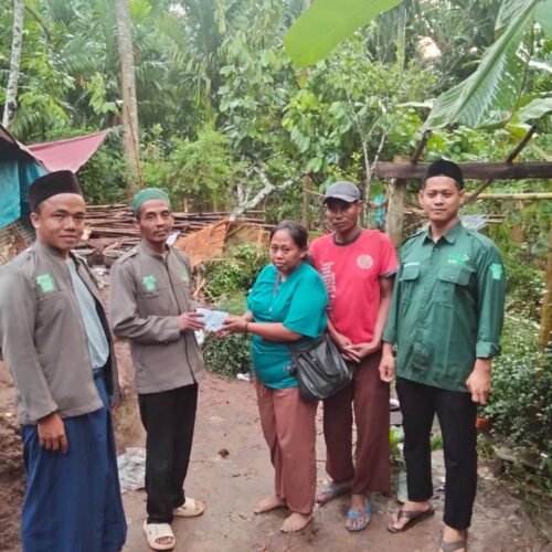 NU Care LAZISNU Pesawaran dan UPZIS Kedondong Salurkan Bantuan untuk Korban Rumah Roboh di Kedondong