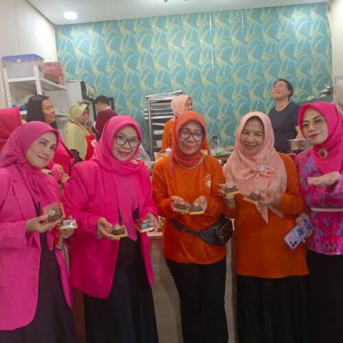 KPGEN PWDPI BERSAMA IKA BOGA DAN BAKING CLUB LOYANG MAS LAMPUNG GELAR LATBAR BOLA DELI DAN ANEKA KUE BAHAN GLUTEN FREE   