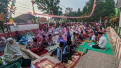 Siswa SDN 1 Padasuka Warunggunung Lebak Banten Rutin Laksanakan Sholat Berjamaah di Halaman Sekolah