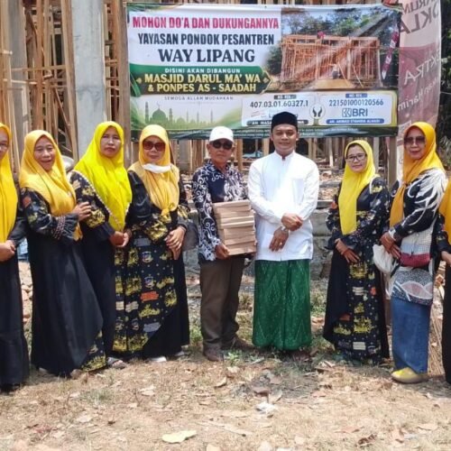 SRIKANDI DERMAWAN PESAWARAN SALURKAN BANTUAN PEMBANGUNAN MASJID DAN AL-QUR’AN DI PONPES AS-SA’ADAH WAY LIPANG 