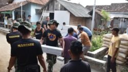 Yonif 9 Marinir Brigif 4 Mar/BS Gelar Bedah Rumah Ibu Suryati di Desa Paya