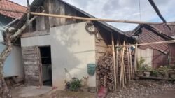 LANSIA PENYANDANG TUNAWICARA DI DESA PAYA KECAMATAN PADANG CERMIN PESAWARAN TINGGAL DI RUMAH TAK LAYAK HUNI, HARAPAN BEDAH RUMAH MASIH MENUNGGU REALISASI