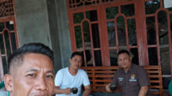 Ngopi Santai, Ketua JWI TUBABA Heri Akbar Bersama Calon Kepalo Tiyuh Kagungan Ratu Agung Surmadi Nomor Urut 03