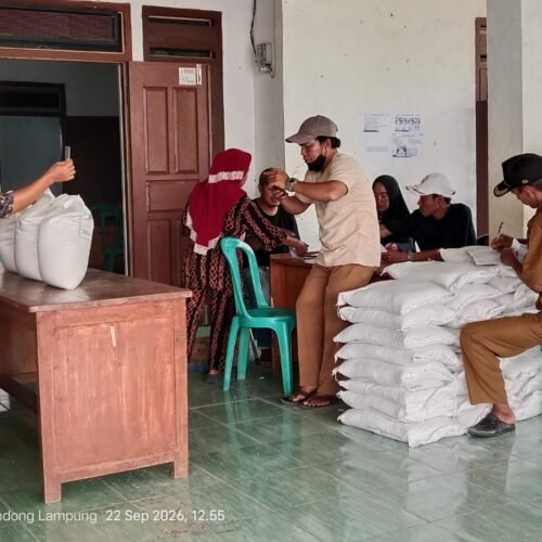 Pemdes Kubu Batu Salurkan Bantuan Pangan kepada 659 KPM Sesuai Desil  1- 4