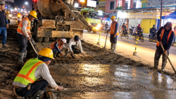 URC UPTD Wilayah VI BMBK Provinsi Lampung Tangani Jalan Depan Pasar Mulya Asri