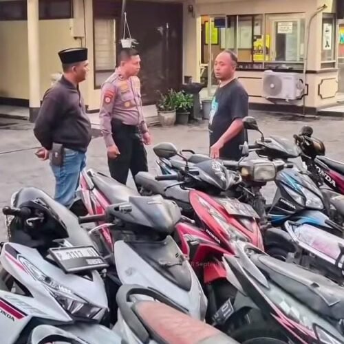 Sabung Ayam Ilegal di Muncar Digerebek! 31 Motor Disita, Semua Pelaku Berhasil Kabur ke Sekitaran Sawah