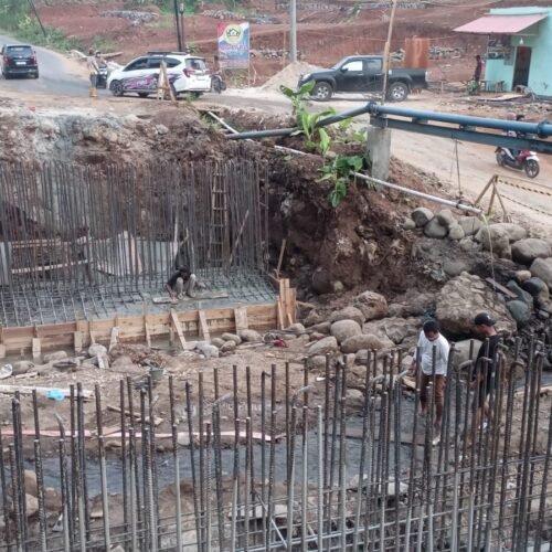Ketua KNPI Pesawaran Soroti Pekerjaan Jembatan Di Kedondong Tidak Gunakan K3