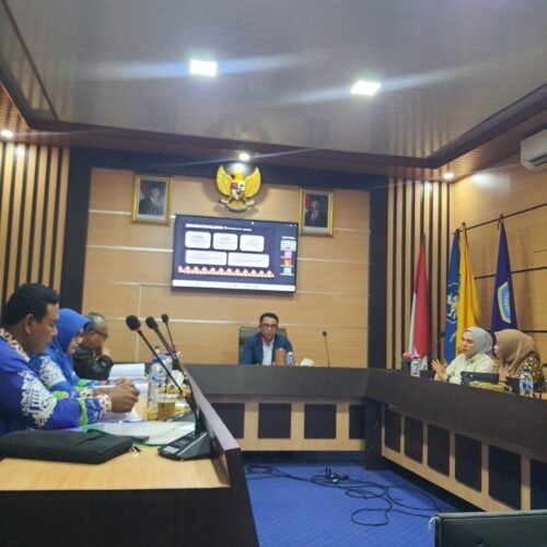 Bupati Lampung Barat Parosil Mabsus Raih Nilai A dalam Seminar Hasil Tesis Magister Administrasi Pendidikan FKIP Universitas Lampung
