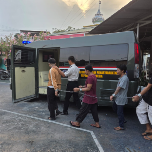 Atasi Overkapasitas dan Jaga Keamanan, Rutan Palu Pindahkan 4 Narapidana ke Rutan Donggala